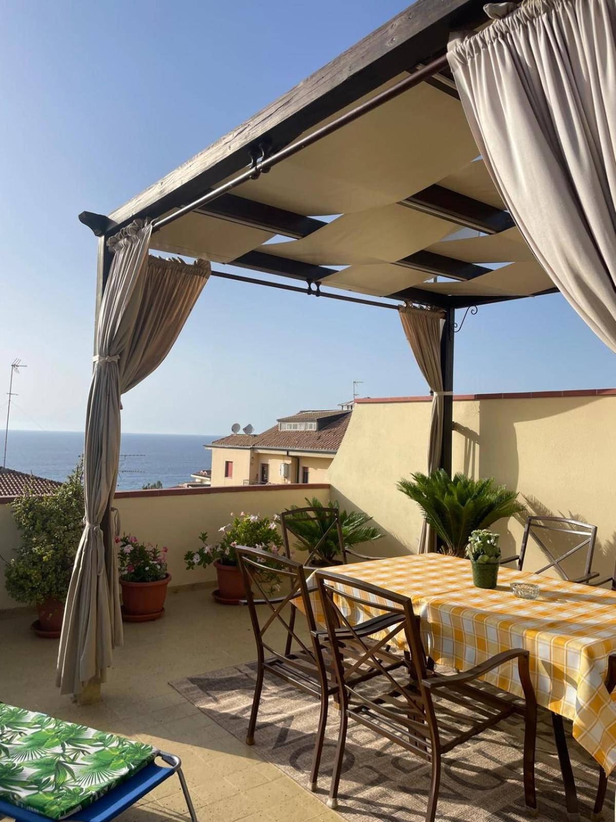 Terrazza Sabine Accomodation Tropea Extérieur photo
