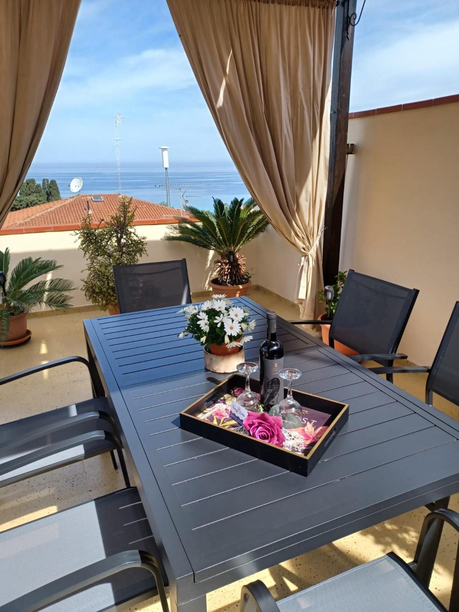 Terrazza Sabine Accomodation Tropea Extérieur photo